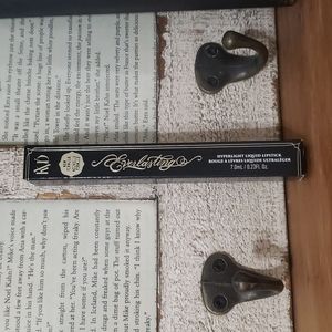 Kat Von D Hyperlight Everlasting Liquid Lipstick in Baneberry 60